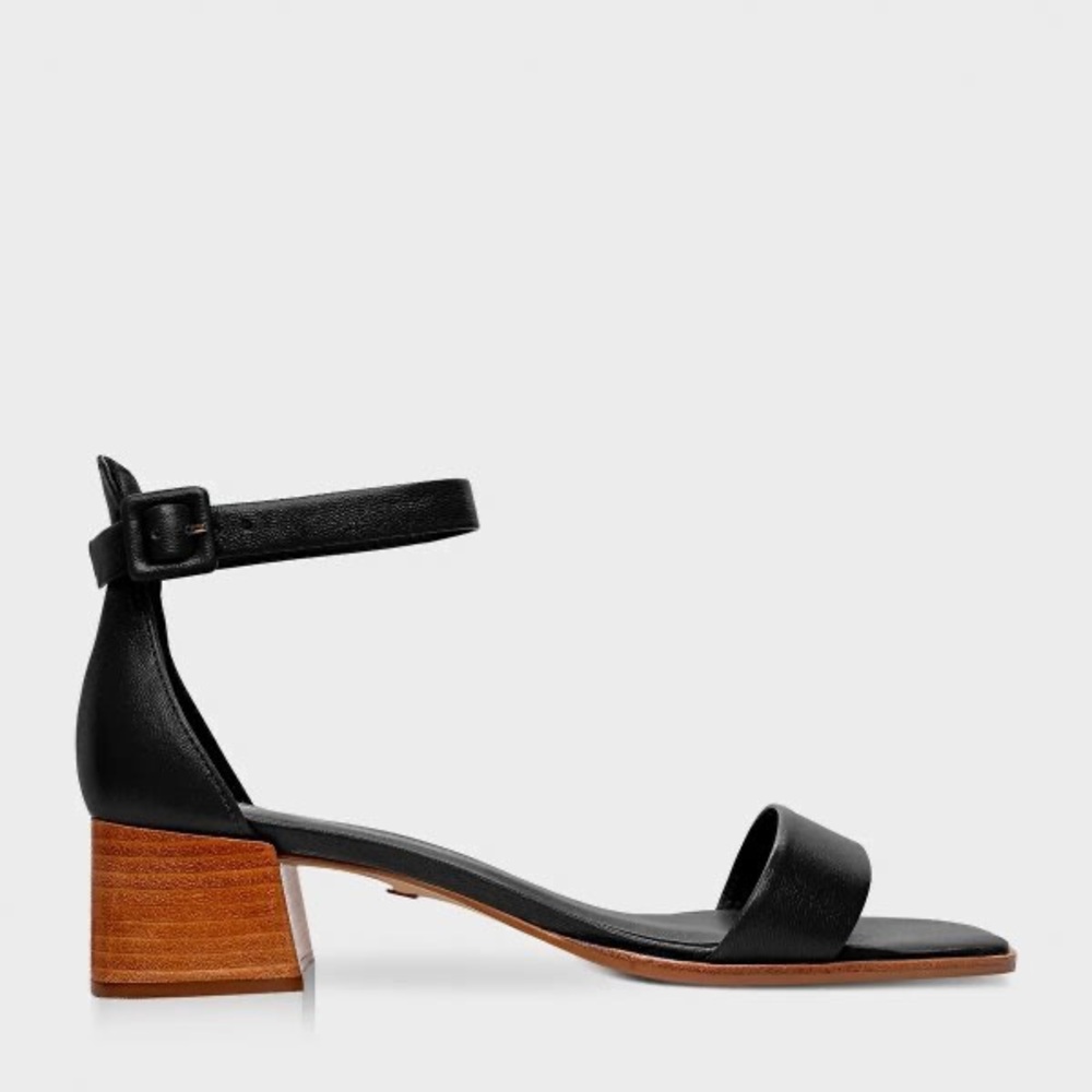 NEW Carrano Classic Low Block Heel Sandal in Black Leather Size 7 Ankle Strap